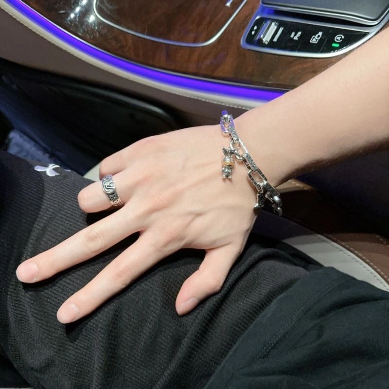 Louis Vuitton Bracelets Compact 250753