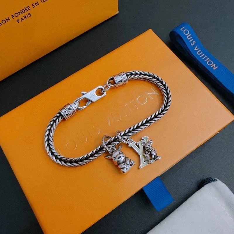 Louis Vuitton Bracelets Comfortable 250746