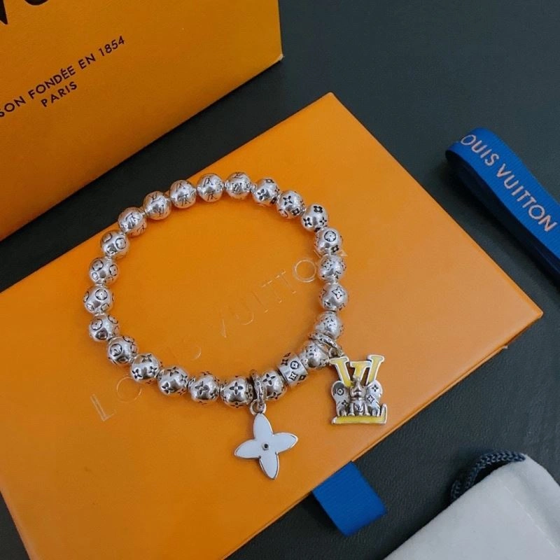 Louis Vuitton Bracelets Seasonal 250743