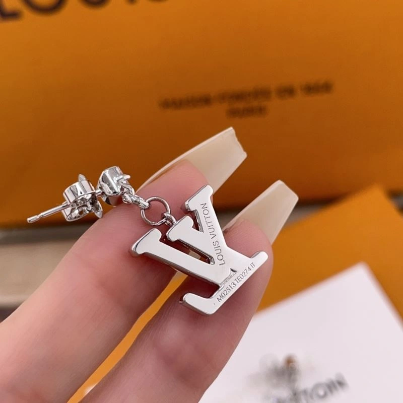 Louis Vuitton Bracelets Neat 250742