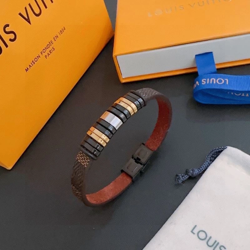 Louis Vuitton Bracelets Unisex 250737