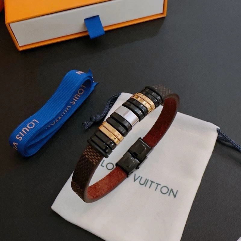 Louis Vuitton Bracelets Unisex 250737