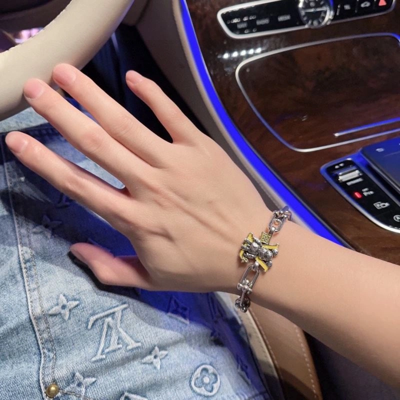 Louis Vuitton Bracelets ComfortFit 250740