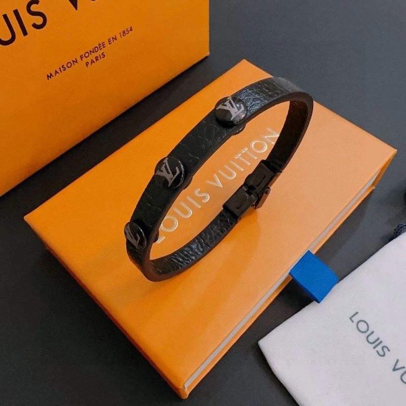 Louis Vuitton Bracelets WellDesigned 250732