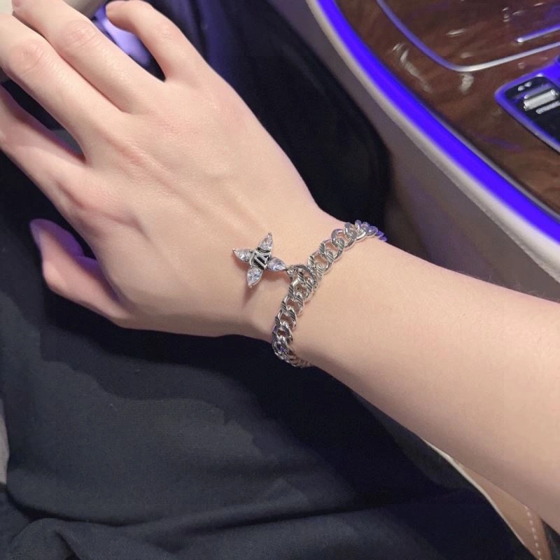 Louis Vuitton Bracelets FastDry 250731