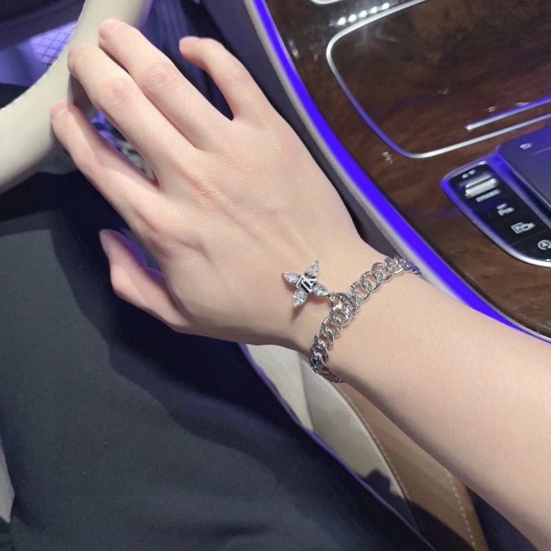 Louis Vuitton Bracelets FastDry 250731