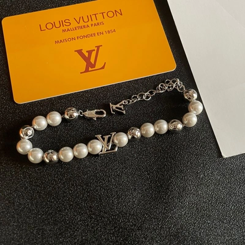Louis Vuitton Bracelets Timeless 250730