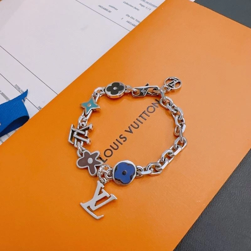 Louis Vuitton Bracelets Sporty 250728