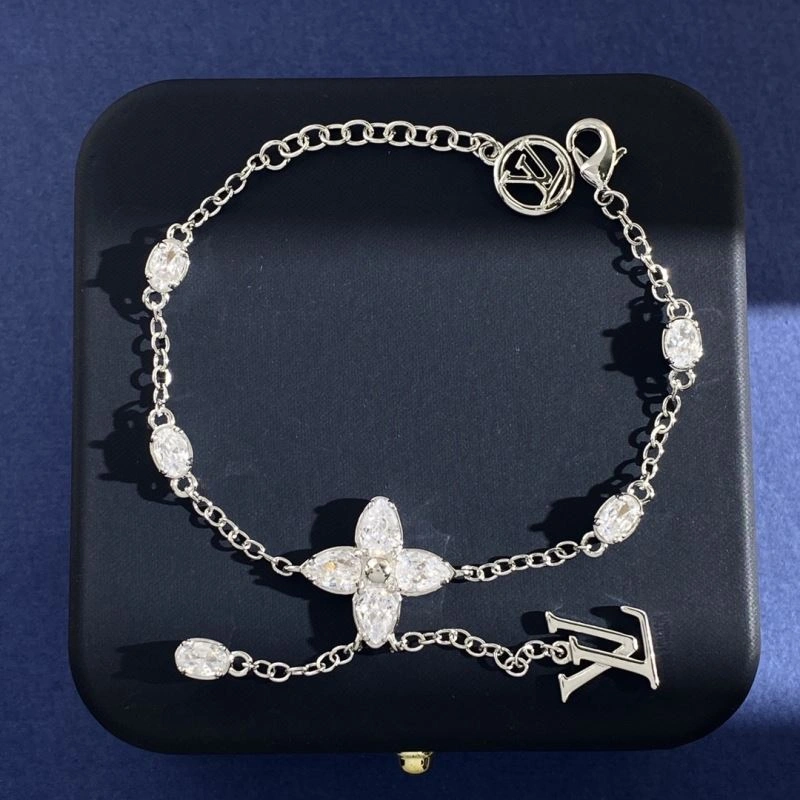 Unisex Louis Vuitton Bracelets 250726