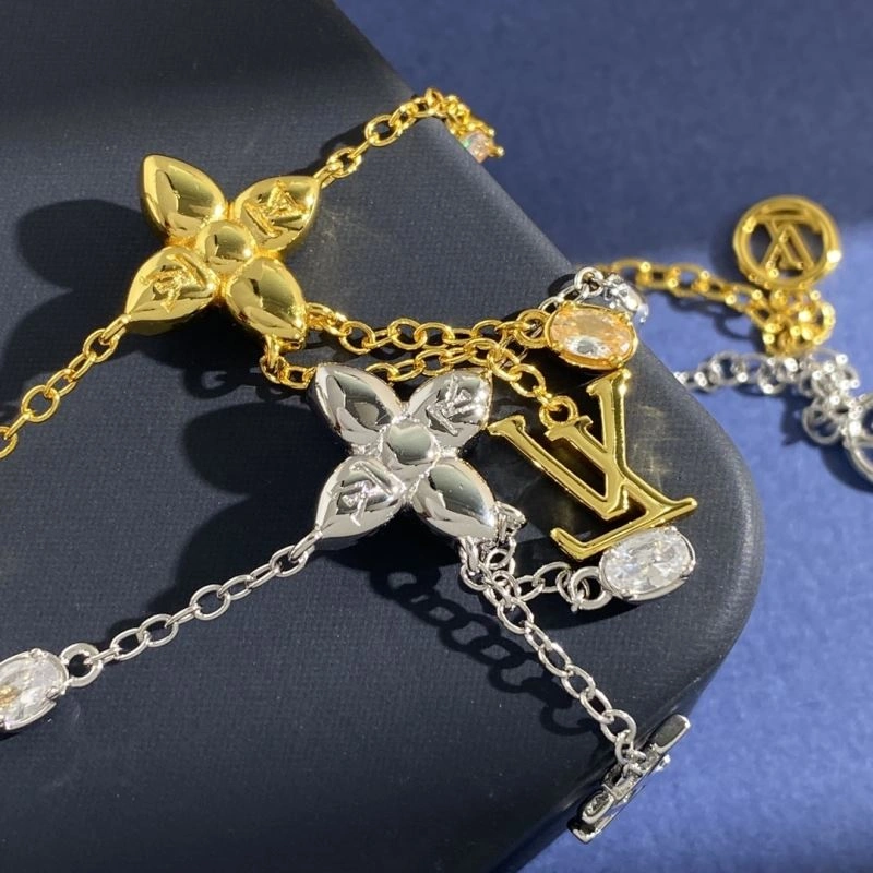 Unisex Louis Vuitton Bracelets 250726