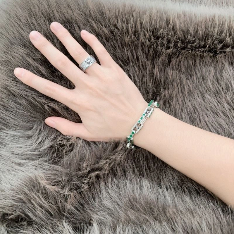 Louis Vuitton Bracelets QuickDry 250707