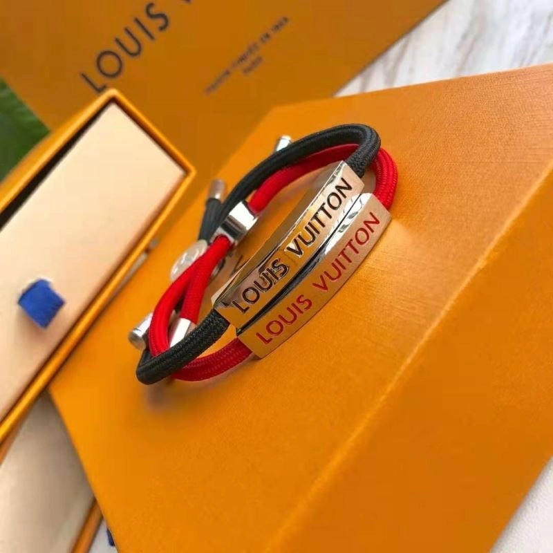 Louis Vuitton Bracelets Supportive 250716