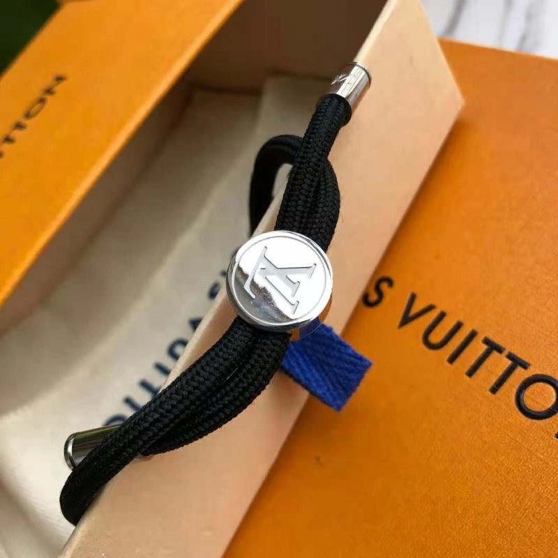Louis Vuitton Bracelets Supportive 250716