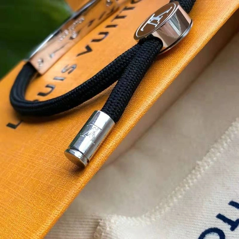 Louis Vuitton Bracelets Supportive 250716