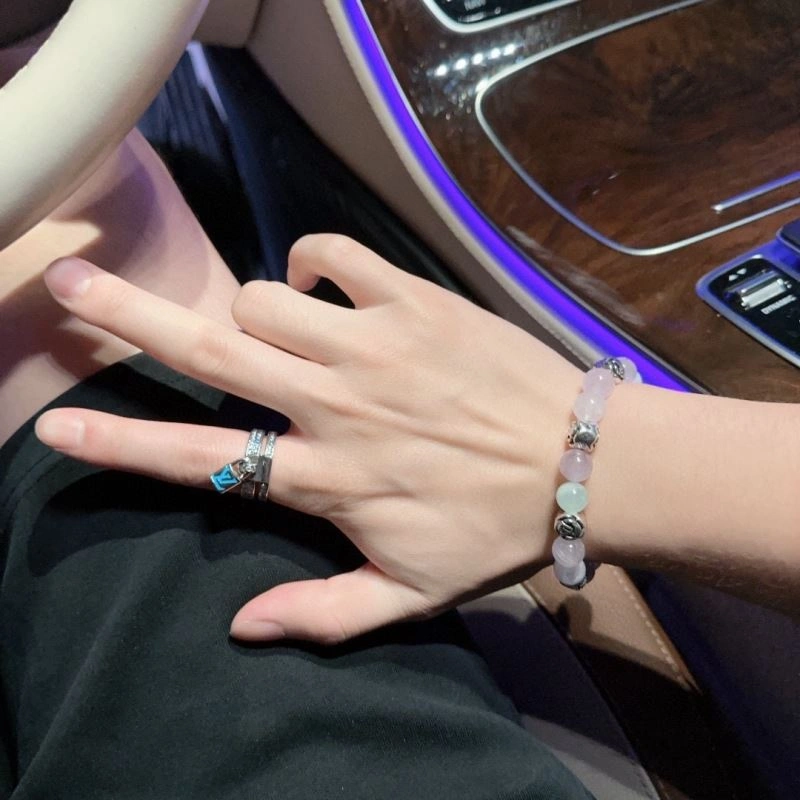 Louis Vuitton Bracelets Comfortable 250721