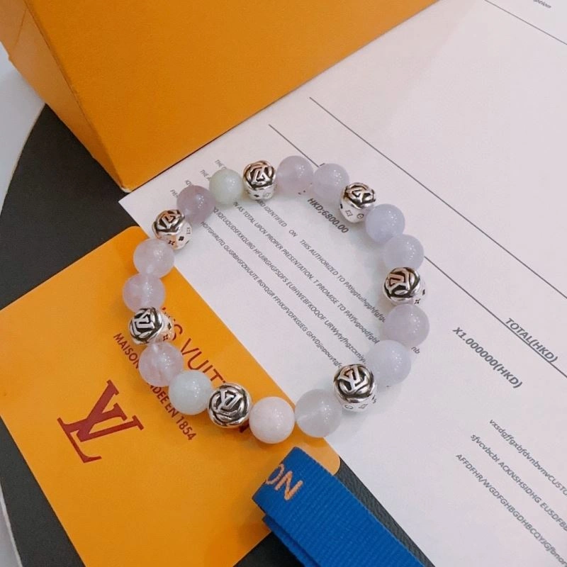 Louis Vuitton Bracelets Comfortable 250721