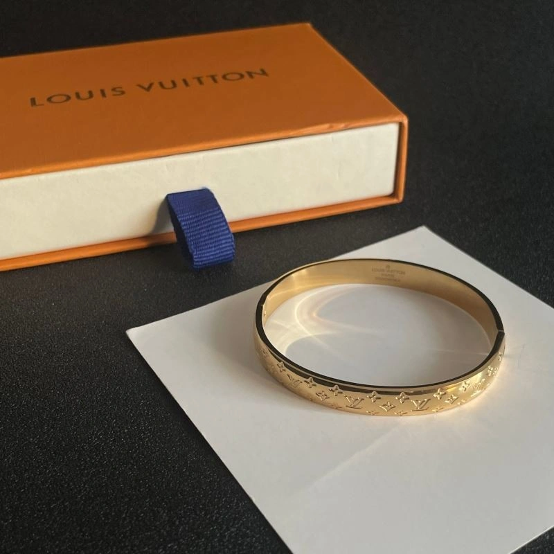 GoodFit Louis Vuitton Bracelets 250710