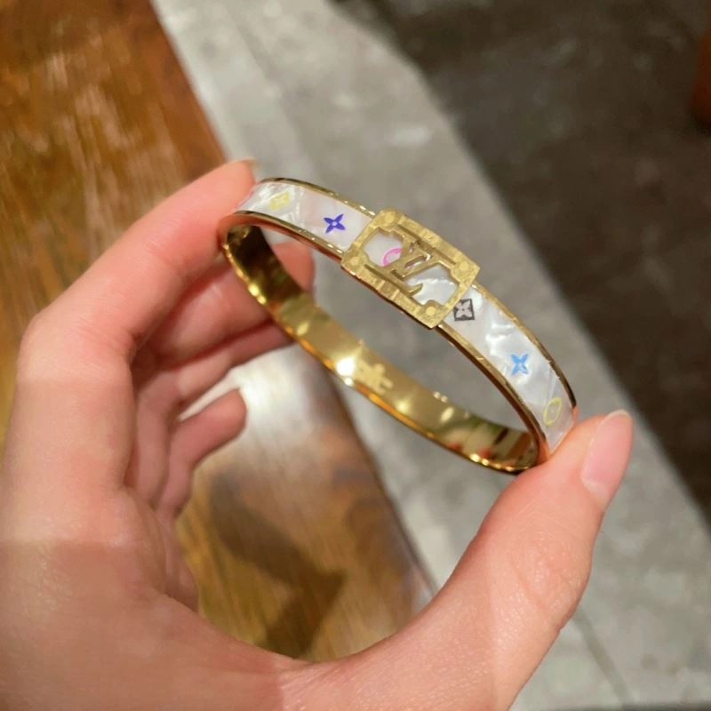 Louis Vuitton Bracelets Reliable 250717