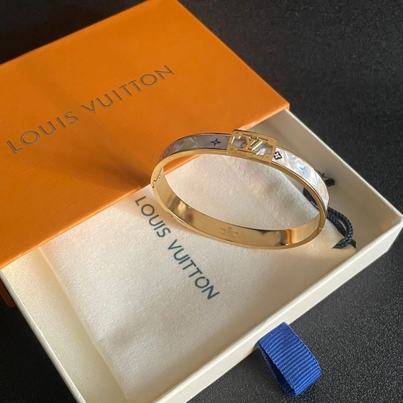 Louis Vuitton Bracelets Reliable 250717