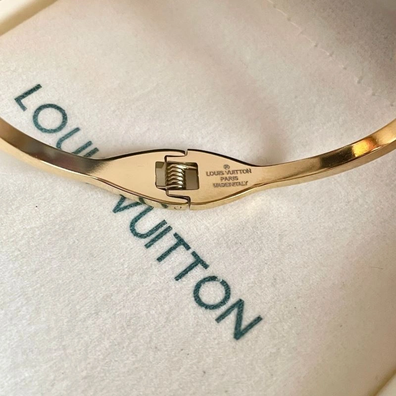 Unique Louis Vuitton Bracelets 250694