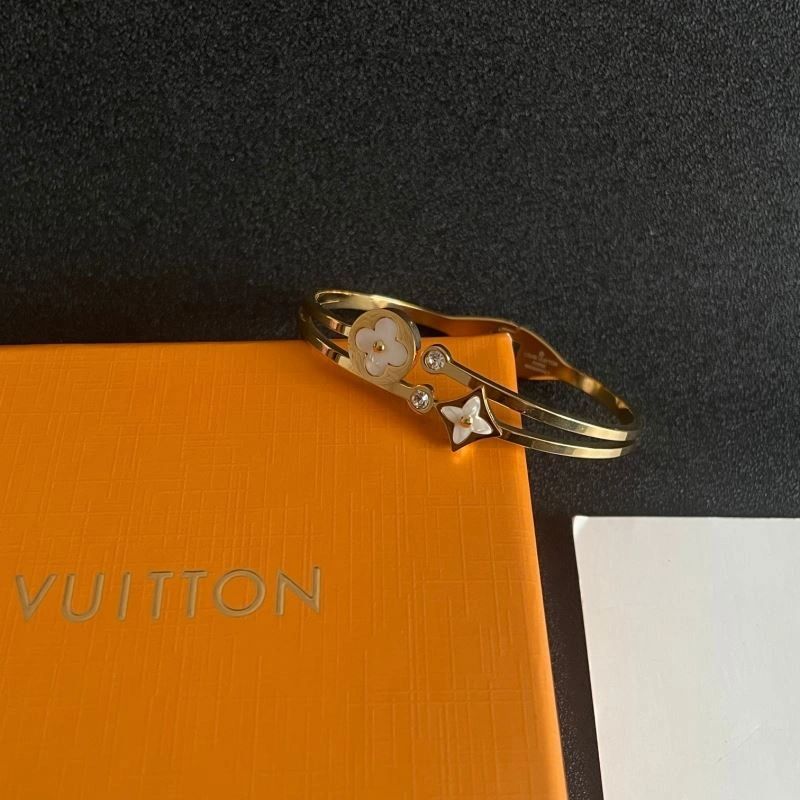 Unique Louis Vuitton Bracelets 250694