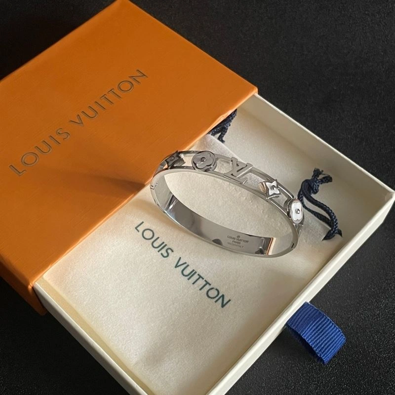 Upgraded Louis Vuitton Bracelets 250689