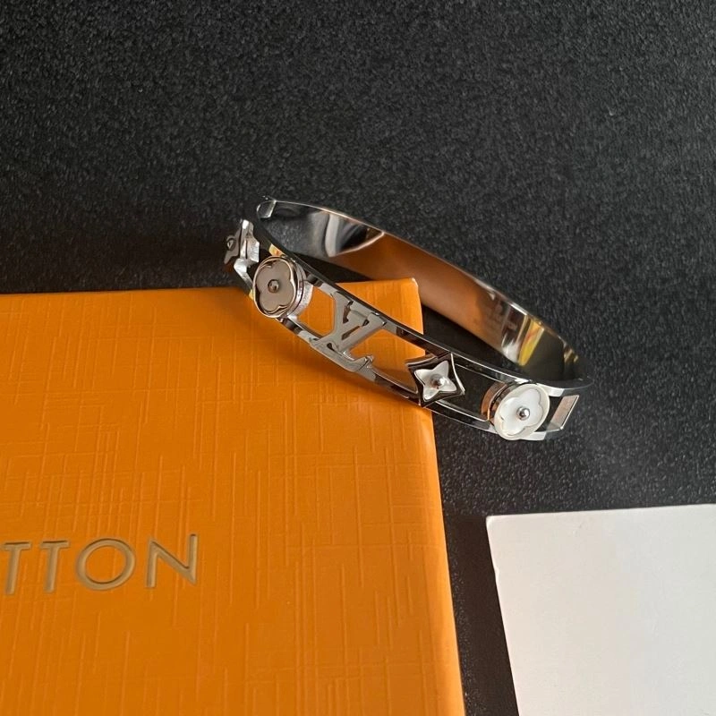 Upgraded Louis Vuitton Bracelets 250689