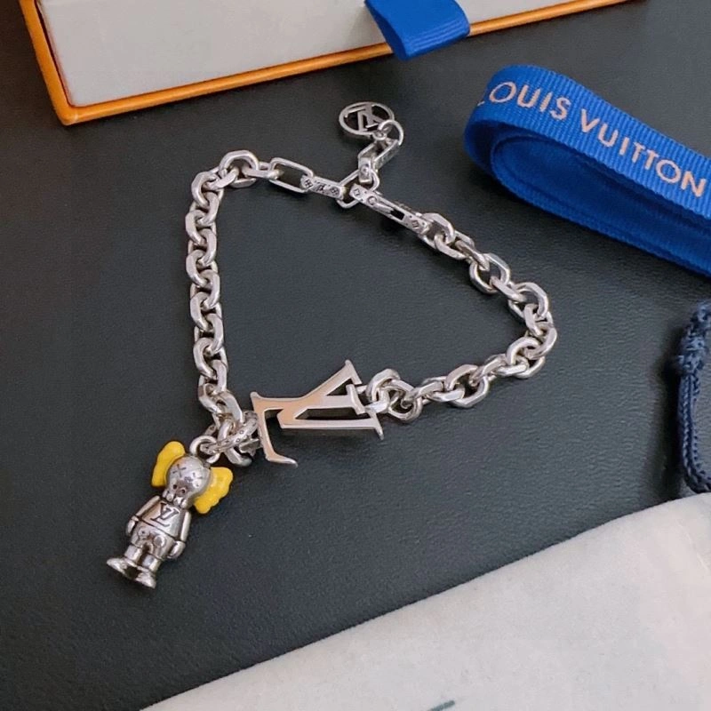 Louis Vuitton Bracelets Stretchable 250695