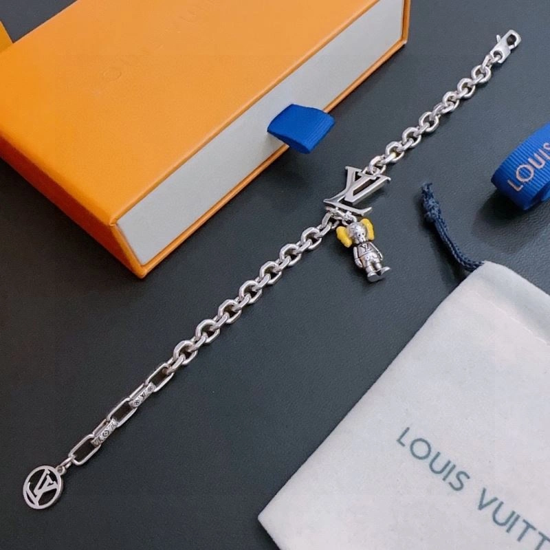 Louis Vuitton Bracelets Stretchable 250695