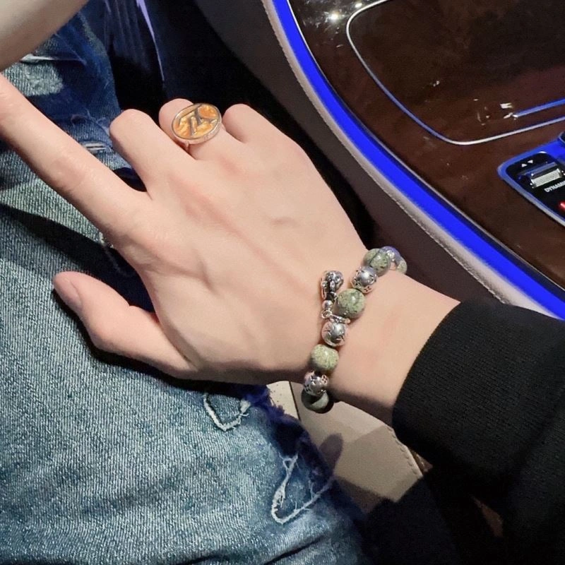 Louis Vuitton Bracelets StreetReady 250693
