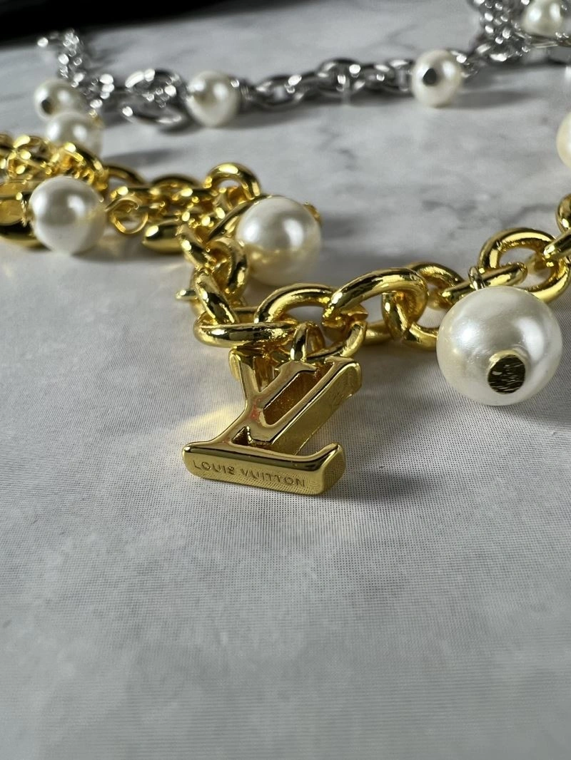 GoAnywhere Louis Vuitton Bracelets 250697