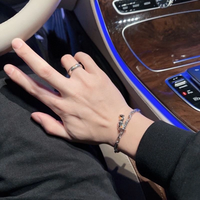 Durable Louis Vuitton Bracelets 250687