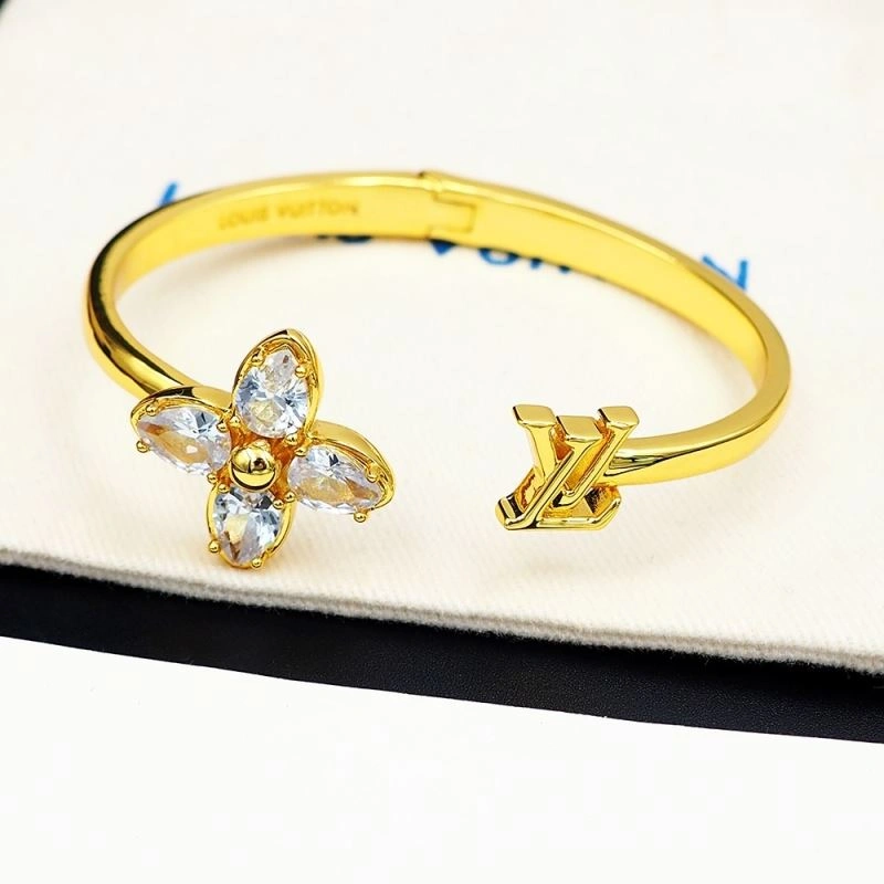 Louis Vuitton Bracelets Popular 250683