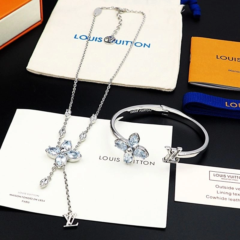 EasyCare Louis Vuitton Bracelets 250684