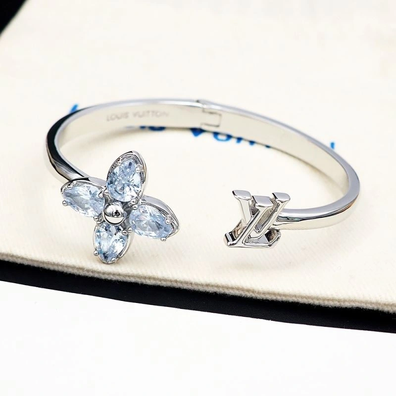 EasyCare Louis Vuitton Bracelets 250684