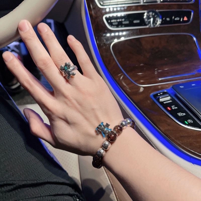 Louis Vuitton Bracelets WellDesigned 250665