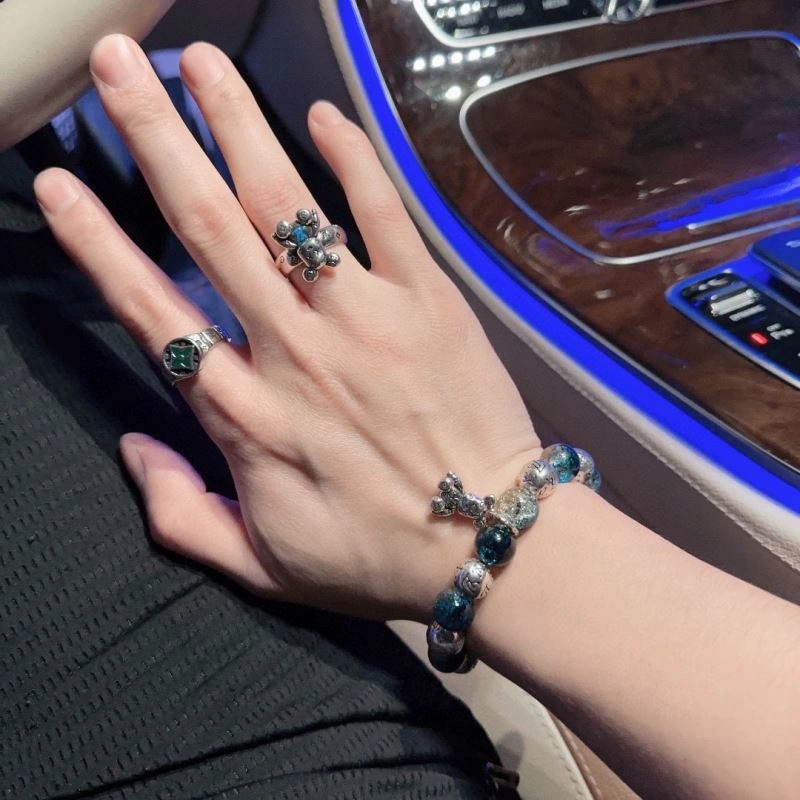 Louis Vuitton Bracelets Breathable 250680