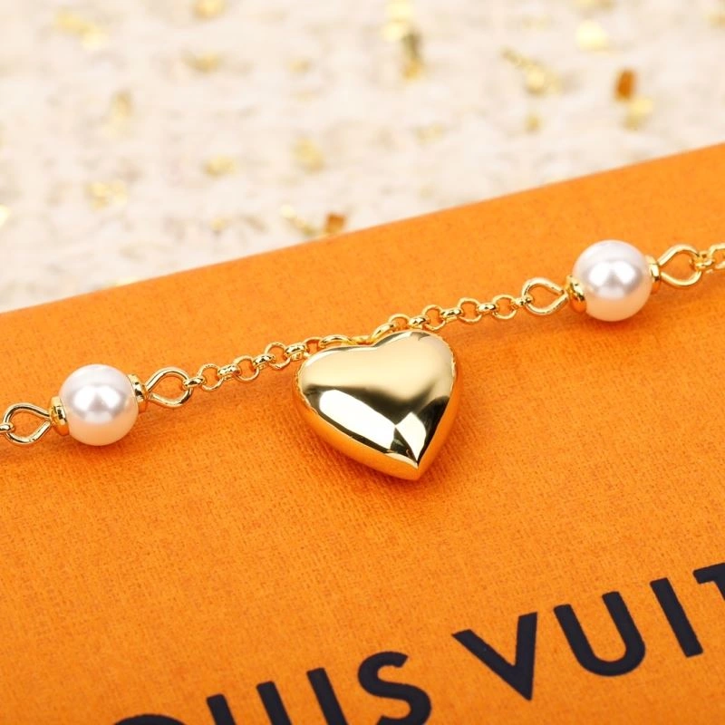 Louis Vuitton Bracelets Cozy 250654