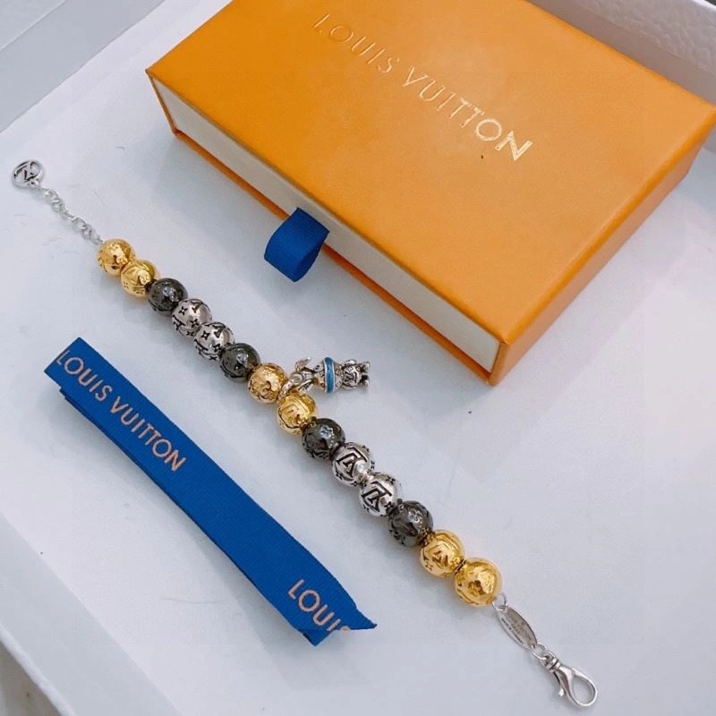 Breathable Louis Vuitton Bracelets 250682