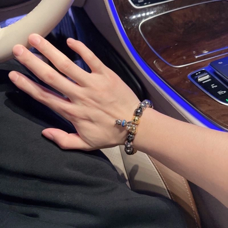 Breathable Louis Vuitton Bracelets 250682