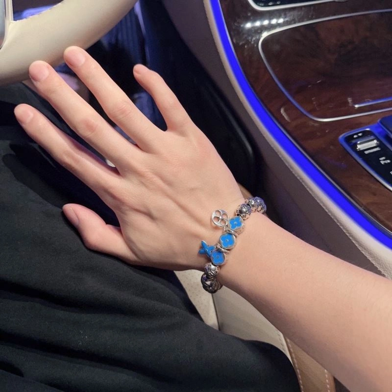 Louis Vuitton Bracelets SmoothTexture 250664