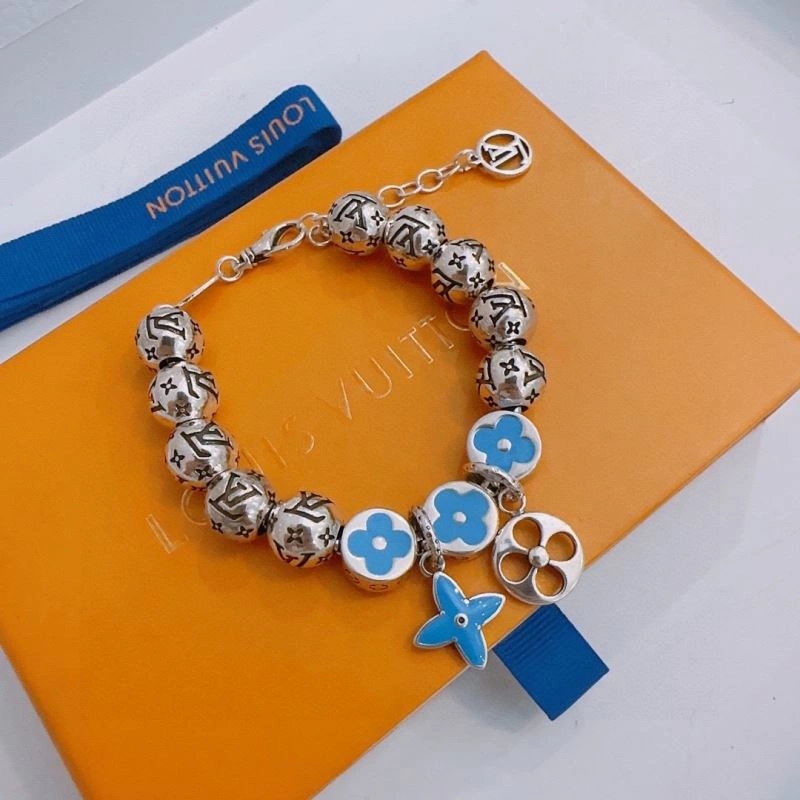 Louis Vuitton Bracelets SmoothTexture 250664