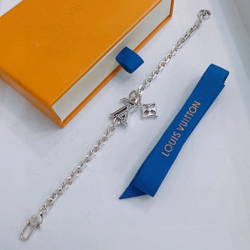 Bright Louis Vuitton Bracelets 250667