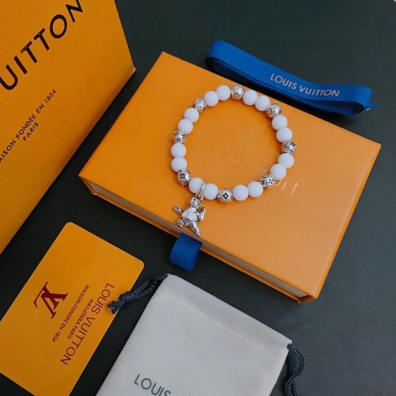 Louis Vuitton Bracelets Breathable 250338