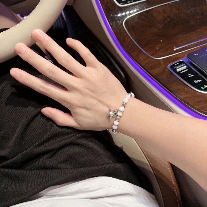 Louis Vuitton Bracelets Breathable 250338