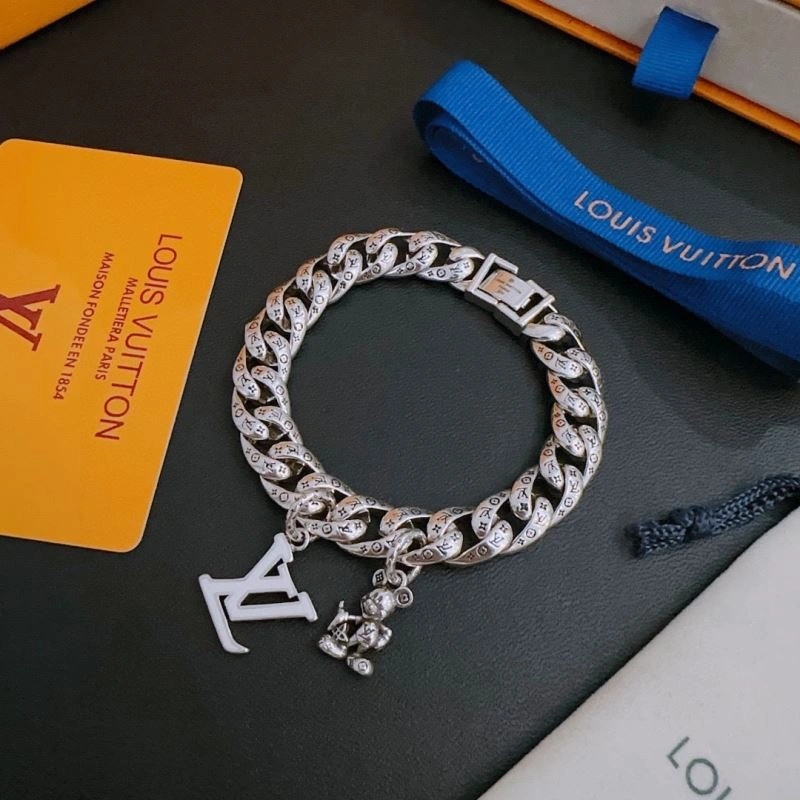 Louis Vuitton Bracelets TravelReady 250335