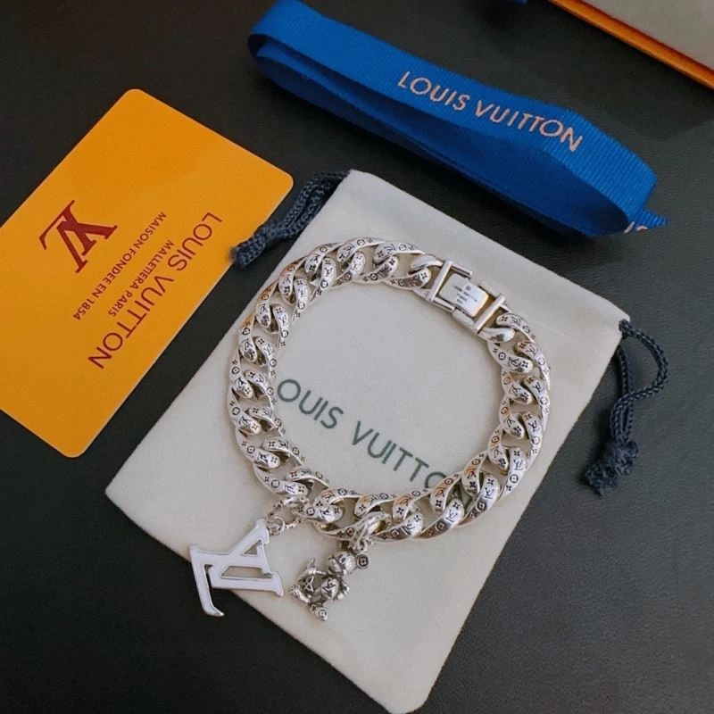 Louis Vuitton Bracelets TravelReady 250335