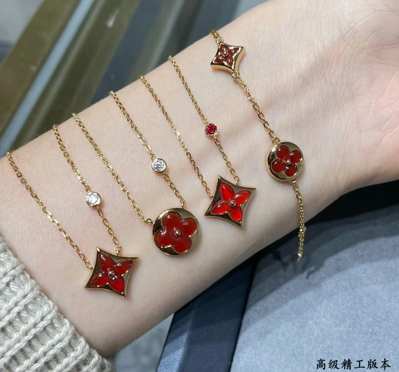 Louis Vuitton Bracelets SportInspired 250347