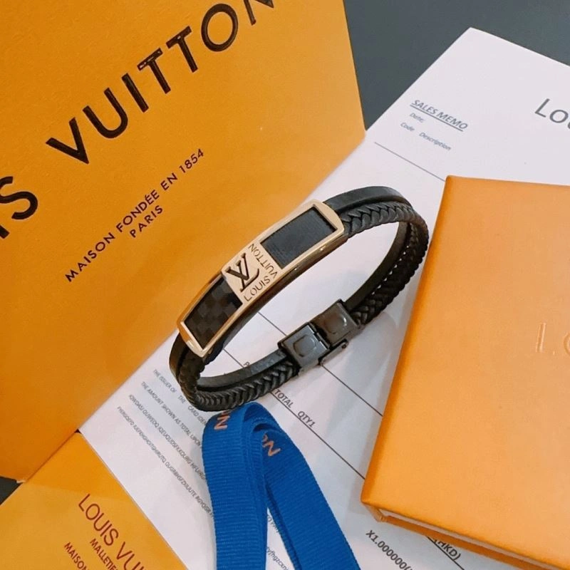 Louis Vuitton Bracelets Versatile 250321