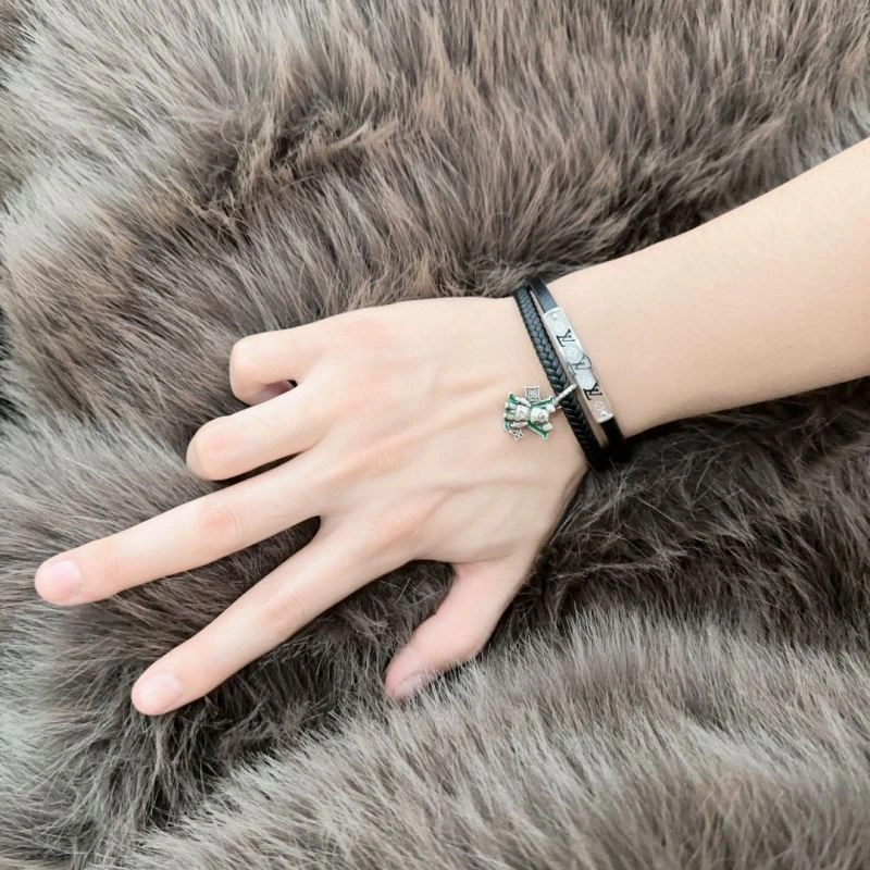 Louis Vuitton Bracelets UrbanStyle 250346